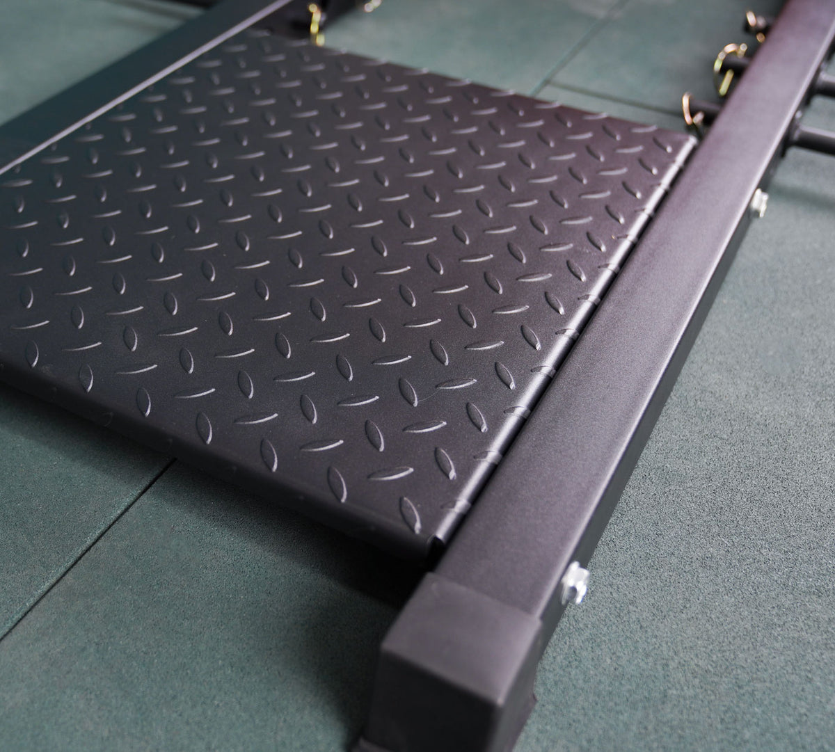 ATTIVO Hip Thrust Machine for glute Training, Fitness glute Bridge Machine, Bench Station for Butt Shaping and glute Muscle Building