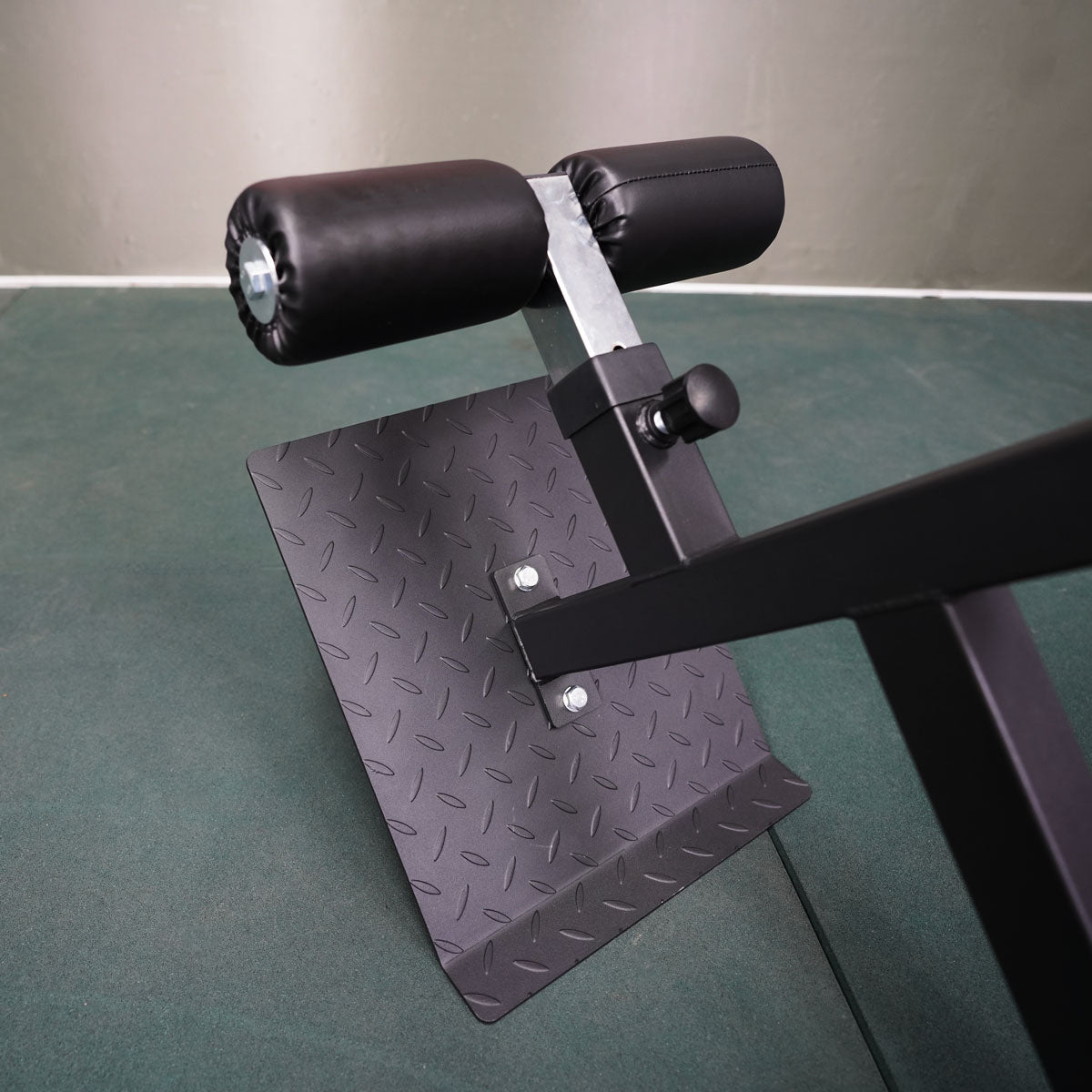 ATTIVO Multi-Functional Bench for Full All-in-One Body Workout – Hyper Back Extension Roman Chair Adjustable Ab Sit up Bench Decline Bench Flat Bench