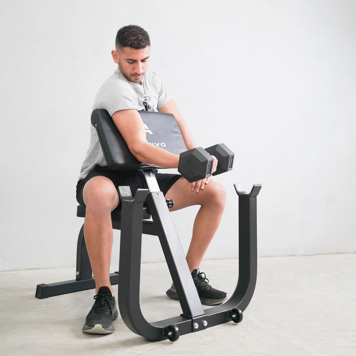 ATTIVO Preacher Curl Bench