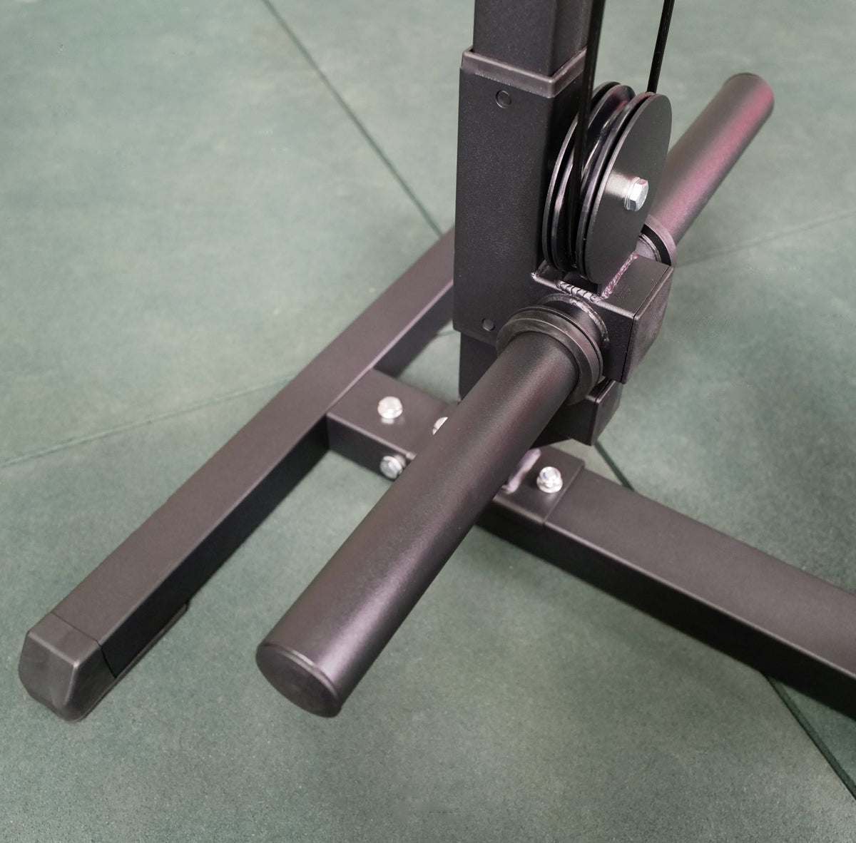 ATTIVO Chest Fly Pec Fly and Reverse Delt Machine