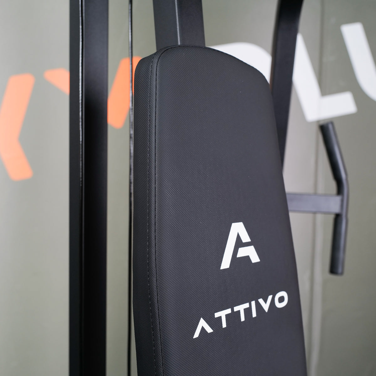 ATTIVO Chest Fly Pec Fly and Reverse Delt Machine